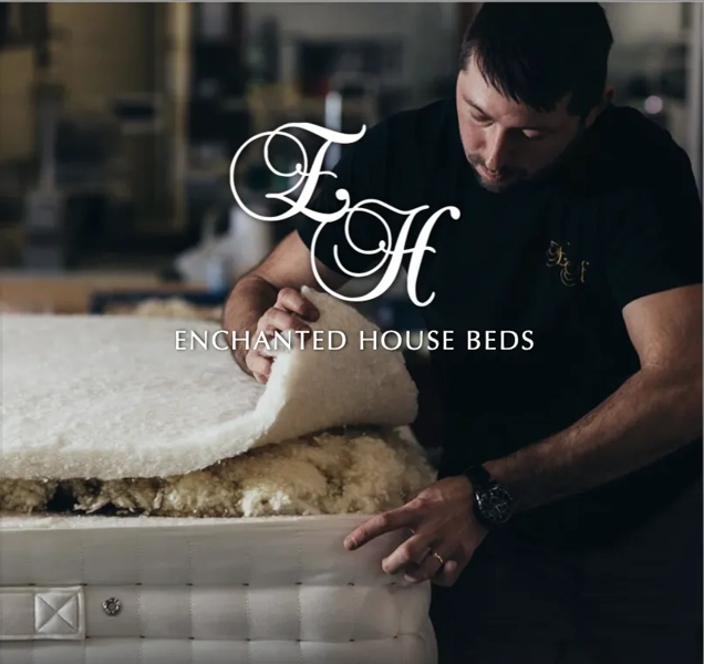Enchanted House Isle Divan